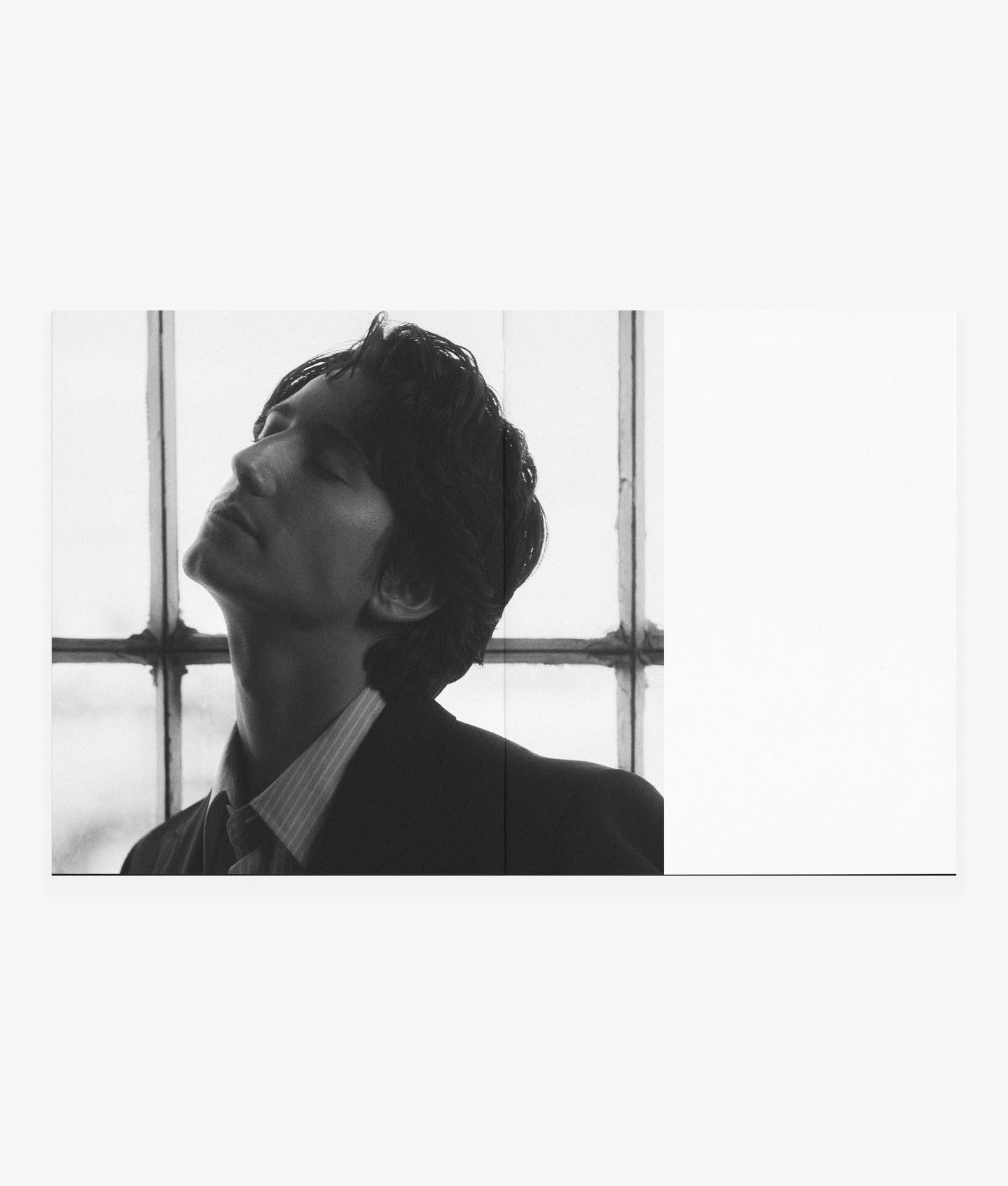 Issue 1 - Milo Manheim (EBOOK DOWNLOAD)